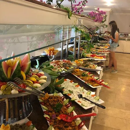 Hotel Larina & Spa 5*