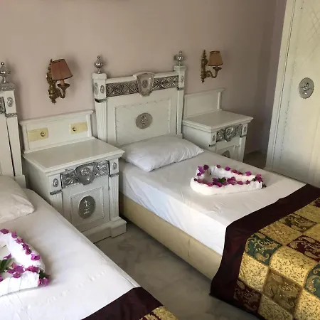 Hotel Larina & Spa 5*