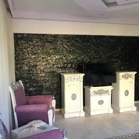 Larina & Spa Hotel